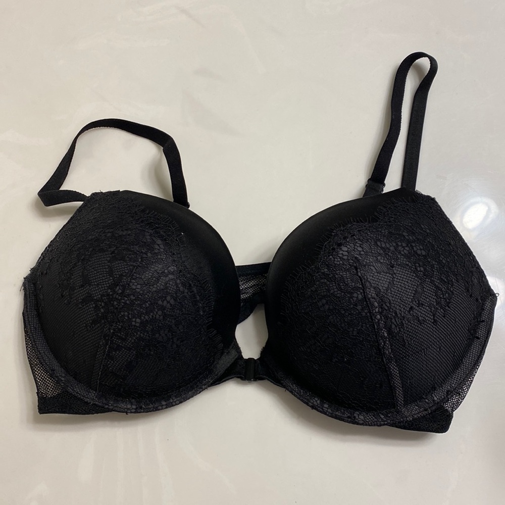 Lace VS Bombshell Bra